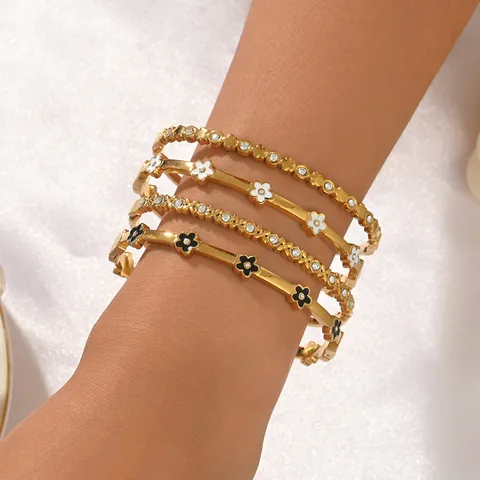 Vintage Roestvrij Staal Vergulde Emaille Klaver Armring Strass Bloem Open Armring Set Koreaanse Elegante Dames Luxe Sieraden