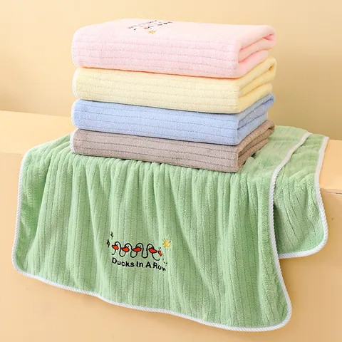 Cartoon Duck Embroidered Kids Coral Fleece Towel Soft Absorbent Quick Dry Face Washcloth For Kindergarten Home Bathroom