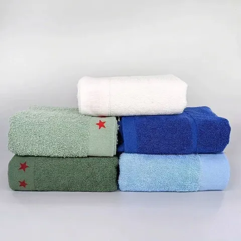 Asciugamano in Puro Cotone Assorbente Verde Militare Addestramento Con Ricamo Stella Rossa Spugna Ispessita Salvietta per Dormitorio Bagno