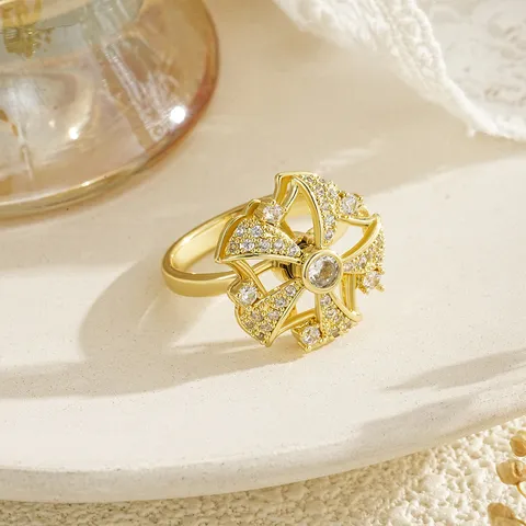 Gold Plated Copper Rotatable Stress Relief Ring For Women Open Adjustable Rhinestone Flower Dragon Spinner Ring Jewelry