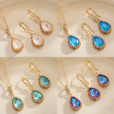 Vintage Gold Plated Copper Jewelry Set Waterdrop Zirconia Pendant Necklace And Earrings Wedding Banquet Women Jewelry