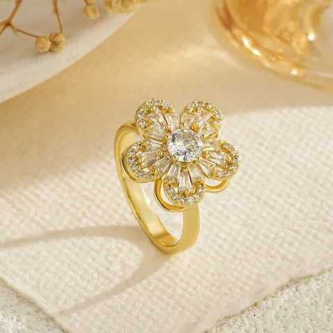 Fashion Copper Rotatable Flower Ring For Women Rhinestone Micro-Inlaid Adjustable Open Finger Ring Trendy Floral Jewelry Gift