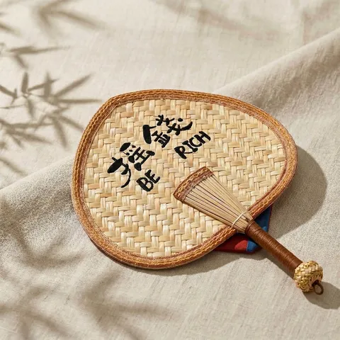 Handmade Woven Wheat Straw Handheld Fan Traditional Oriental Decorative Summer Fan With Embroidery For Home Decor Cooling Gift