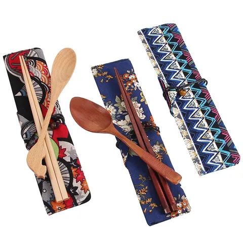 Set di Posate Portatili in Legno Stile Giapponese Cucchiaio e Bacchette Riutilizzabili Con Sacchetto in Tessuto Floreale per Viaggi Studenti Ufficio Regalo