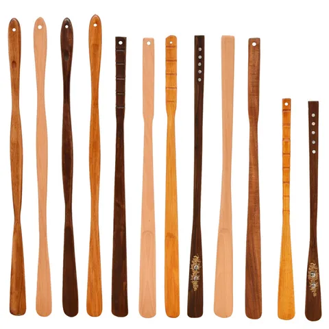 Chausse-pied Long en Bois pour Séniors Adultes Aide à Chausser en Bois Naturel Avec Trou de Suspension Accessoires Maison