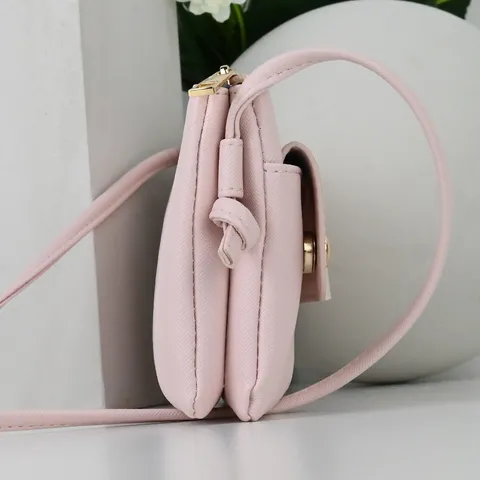 Dames PU Lederen Crossbodytas Saffiano Getextureerde Mini Vierkante Telefoontas Veelzijdige Student Casual Schoudertas Lichtgewicht Handtas