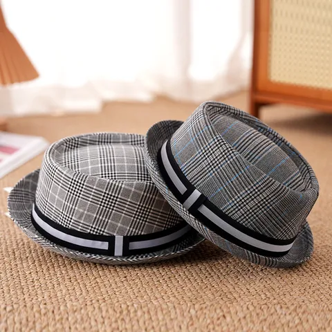 British Vintage Classic Plaid Fedora Hat Short Brim Rounded Top Curled Edge Trilby Hat Unisex Sunshade Gentleman Hat Polyester