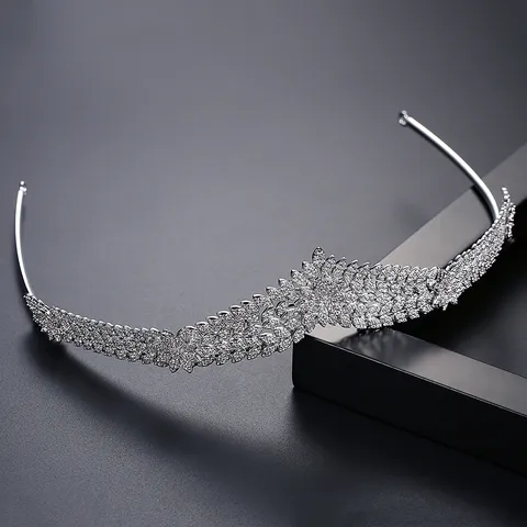 Luxury Zirconia Bridal Tiara European Platinum Plated Copper Crown Micro Inlaid Leaf Floral Wedding Headband Women Hair Jewelry