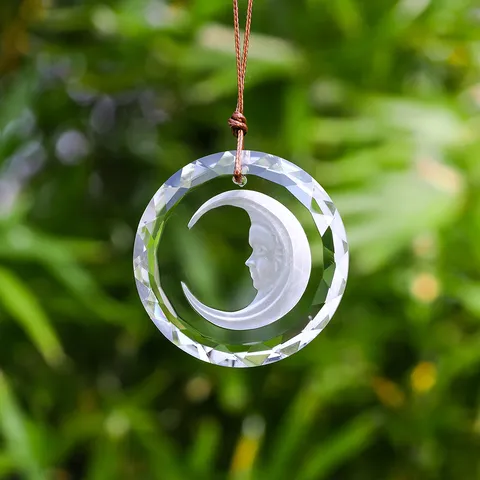 Attrape-soleil en Cristal K9 Suspension de Fenêtre Prismatique Facettée Visage de Lune Pendentif en Verre Ornement Décoration de Jardin Prisme en Cristal