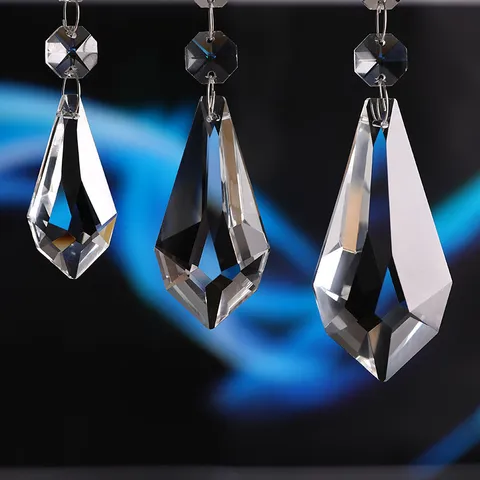 Pendente in Cristallo Artificiale Geometrico Facettato Stile Europeo Prisma Sospeso in Vetro Trasparente per Lampadario Tenda Decorazione Casa