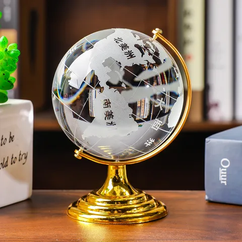 Bergkristall Globus Ornament Mit Legierungsständer Galvanisiert Gold Silber Mattiert Weltkarte Geometrische Schreibtischdekoration Für Büro Zuhause