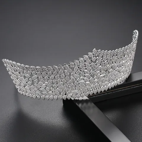 Luxury Bridal Crown Tiara For Women Copper Zirconia Inlaid Headband Silver Wedding Banquet Hair Accessories Palace Style Jewelry