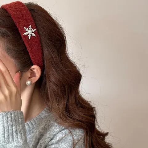 Winter Plush Snowflake Headband For Women Elegant Rhinestone Artificial Pearl Volumizing Hair Band Autumn Fashion Hair Accessories