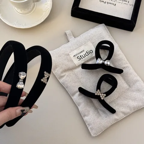 Vintage French Black Flocked Rhinestone Bow Hair Accessories Elegant Velvet Headband And Hair Claw For Women Retro Hair Styling Accessories