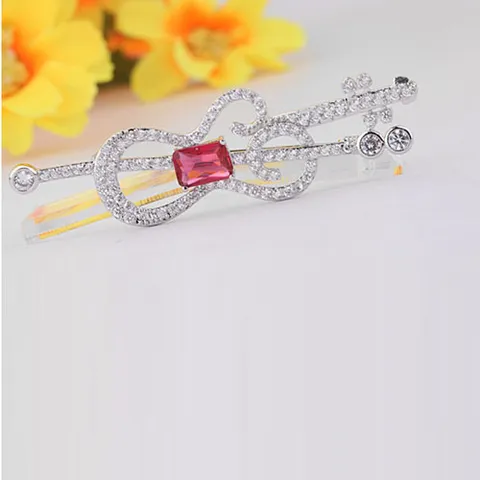 Vintage Copper Guitar Violin Shaped Brooch For Women With AAA Zirconia Inlaid Exquisite Fashion Jewelry Corsage Pin Gift