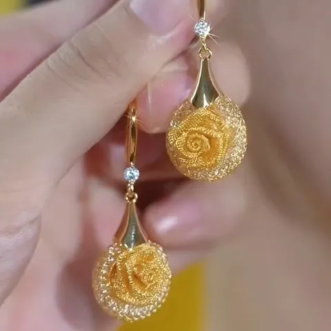 Vintage Mesh Rose Flower Drop Earrings For Women Luxury Gold Rhinestone Tassel Earrings Elegant Design Mesh Ball Jewelry Accessories