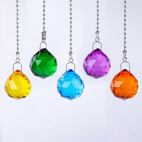 Pendente Sfera di Cristallo Colorata Sfaccettata Con Catena in Metallo Suncatcher Accessori Lampadario DIY Pendaglio Auto