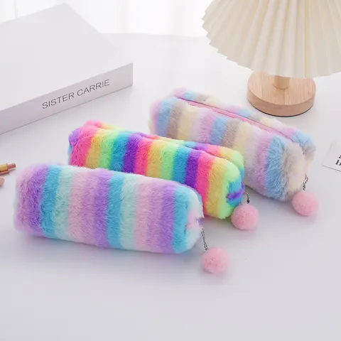 Astuccio in Peluche a Gradiente Carino Astuccio Ottagonale per Ragazze Morbida Borsa per Cancelleria in Pelliccia Con Ciondolo a Palla di Pelo