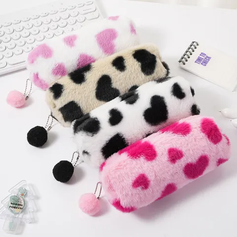 Astuccio in Peluche a Forma di Cuore Cartone Animato Borsa Trucco in Poliestere Organizzatore di Cancelleria Con Pendente