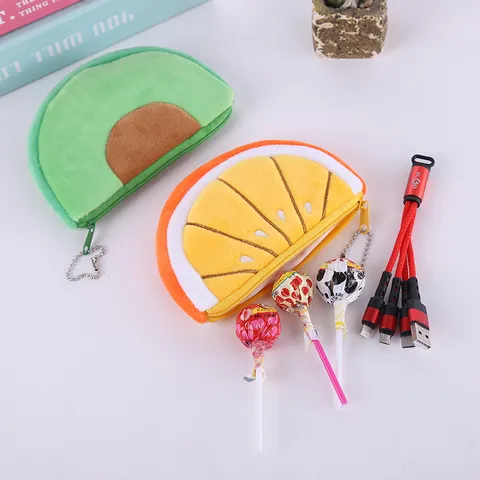 Simpatico Portamonete in Peluche a Forma di Frutta per Bambini Ragazze Mini Pochette a Semicerchio Con Cerniera e Catenella a Sfere