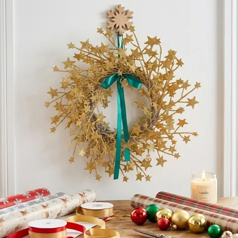 Ghirlanda Natalizia in Rattan Con Stelle Dorate Luccicanti Decorazione da Appendere Alla Porta Con Fiocco di Satiro Verde