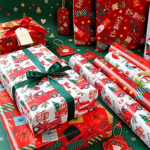 Festliche Weihnachten Beschichtetes Geschenkpapier Rolle Für Weihnachtsgeschenk Dekorative Rote LKW Weihnachtsmann Schneemann Muster Papier
