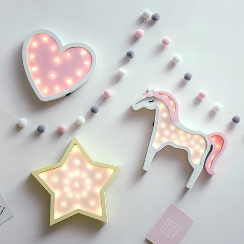 Nordic Style Wooden LED Night Light Wall Decor Cartoon Shapes Battery Operated Lamp For Kids Nursery Bedroom Living Room Home Decoration