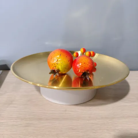 Minimalistischer Hochfuß Obstteller Edelstahl Gold Dessert Kuchenständer Eisenfuß Runder Snack-Tablett Für Nachmittagstee