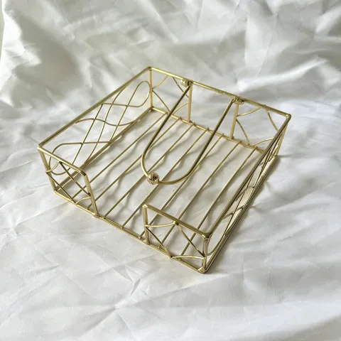Nordic Style Iron Art Gold Napkin Holder Metal Desktop Tissue Holder Stand For Restaurant Kitchen Table Storage Decor