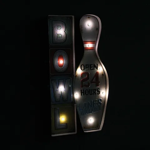 Vintage Industrial Bowling LED Tin Wall Sign Retro Metal Bowling Pin BOWL Letters Light Plaque For Bar Cafe Home Wall Decoration