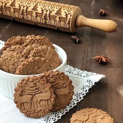 European Boxwood Christmas Engraved Rolling Pin For Baking Embossed Wood Reindeer Snowflake Merry Christmas Cookie Tool