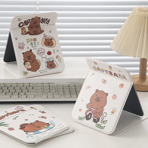 Capybara Cartoon Klappbarer Make-up-Spiegel Tragbarer Desktop HD-Spiegel PU-Leder Studentenwohnheim Tischspiegel