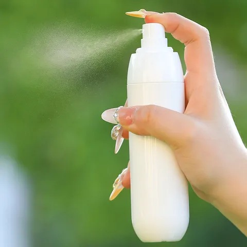 Φορητό Σετ Μπουκαλιών Λοσιόν με Σπρέι Ταξιδιού από Πλαστικό PP Λευκά Επαναγεμιζόμενα Μπουκάλια με Αντλία Πίεσης