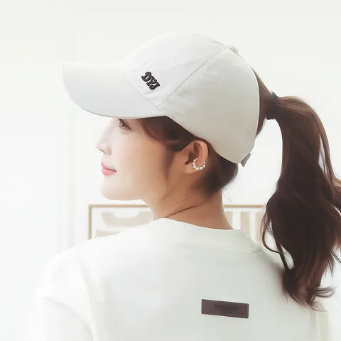 Casquette de Baseball en Coton pour Femmes Avec Trou Queue de Cheval Chapeau de Soleil Brodé Respirant Visière Extérieur