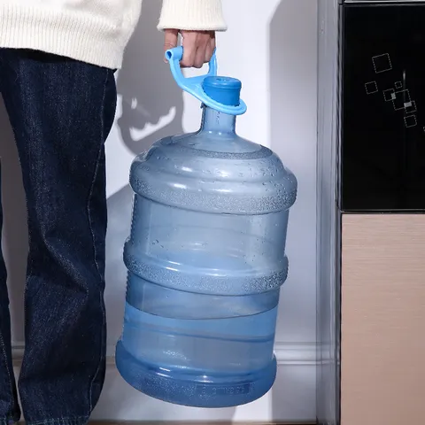 Ergonomic Water Bottle Handle Lifter Labor-saving Thickened Plastic Bottle Carrier For Jug Anti-slip Lifting Tool