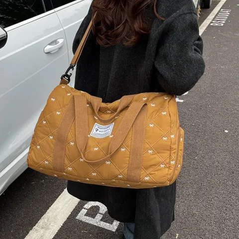 Quilted Travel Duffel Bag Lightweight Nylon Handbag Casual Gym Sports Crossbody Bag With Bow Embroidery For Women Men