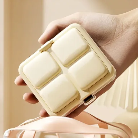 Tragbare Mini Schmuckschatulle Mit Spiegel 4 Fächer Reise Kleine Zubehör Aufbewahrung Organizer Etui Für Ohrringe Ringe Halsketten