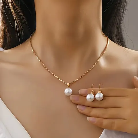 Set di Gioielli in Lega con Perle Artificiali di Lusso alla Moda Collana Orecchini Set da Due Pezzi Design a Cuore Set Collana Accessori Donna