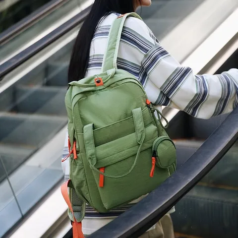 Sac à Dos en Nylon Résistant à l'Eau Grande Capacité pour Hommes Femmes Décontracté Trajet Voyage Sac à Dos Portable Avec Porte-Monnaie