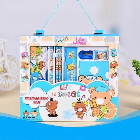 Set di Cancelleria per Bambini Cartone Animato Materiale Scolastico Regalo Include Matita Gomma Righello Temperino Taccuino Astuccio in Ferro Tema Orso
