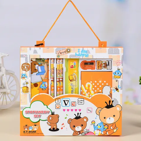 Set di Cancelleria per Bambini Cartone Animato Materiale Scolastico Regalo Include Matita Gomma Righello Temperino Taccuino Astuccio in Ferro Tema Orso