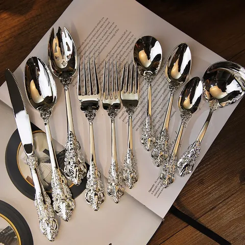 Vintage Royal European Silver Plated Embossed Cutlery Set Stainless Steel Zinc Alloy Dinner Knife Fork Spoon Dessert Tool