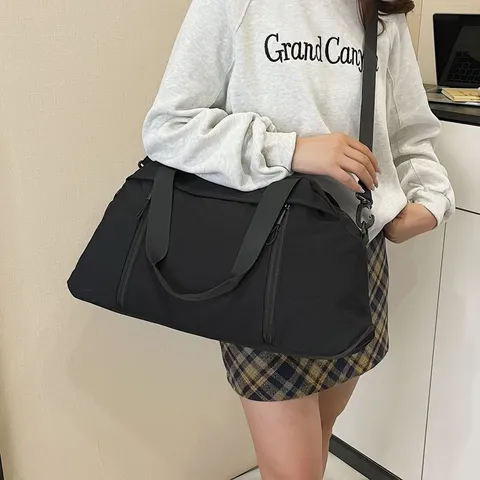Nylon Sports Gym Bag For Women Men Casual Travel Duffel Bag Large Capacity Waterproof Handbag Shoulder Bag Weekender Overnight Bag
