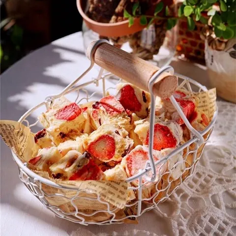 Retro IJzerdraad Fruitmand Met Houten Handvat Vintage Stijl Gevlochten Broodmand Keuken Tafelblad Organizer voor Kleine Spullen