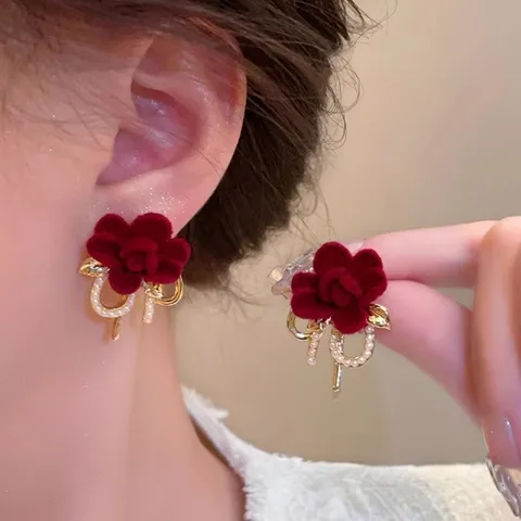 French Sweet Flocking Bow Heart Stud Earrings For Women Vintage Luxury Rhinestone Artificial Pearl Alloy Copper Earrings