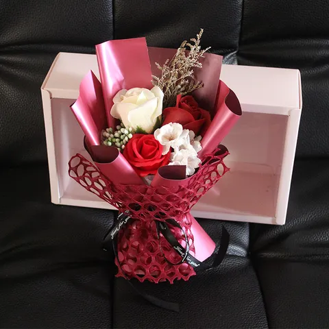 Handmade Soap Flower Bouquet Gift Box Artificial Rose Carnation With Dried Flowers Window Box For Valentine Mother Teacher Day