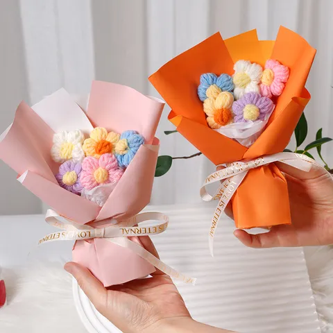 Handmade Knitted Yarn Puff Flower Mini Bouquet Creative Desk Ornament Gift Decorative Artificial Flower Art For Teachers Day Home Decor