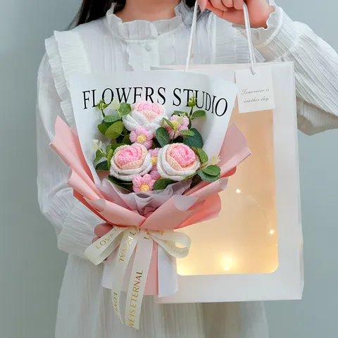 Handmade Knitted Yarn Flower Bouquet Artificial Rose Daisy Crochet Flowers Bouquet With Bag Light For Valentine Day Gift Home Wedding Decor