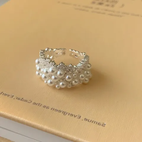 Breiter Perlenring Offen Verstellbar Für Damen Kupferlegierung Elegante Künstliche Perlen Strass Nische Designer Fingerring Schmuck
