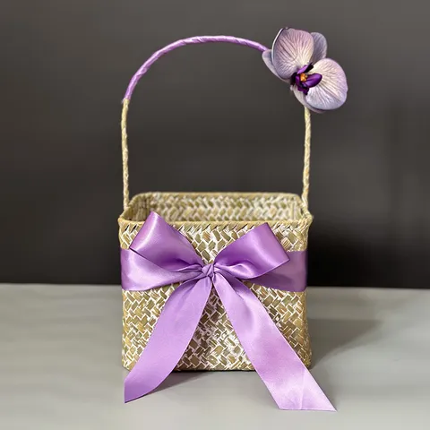 Handmade Seagrass Woven Storage Basket Rattan Gift Box Wedding Candy Container With Ribbon Bow And Orchid Decor